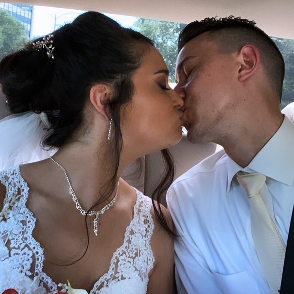 Meet your Posher, Jessica - Picture 1 of 1